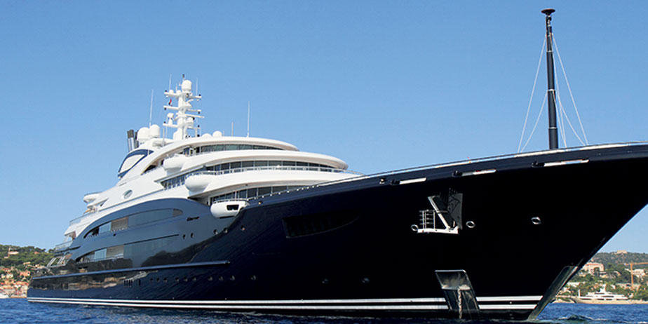 Mega Yacht