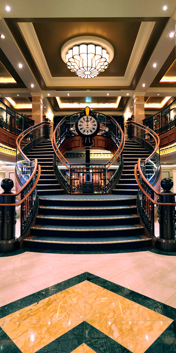 Cunard Queen Elizabeth